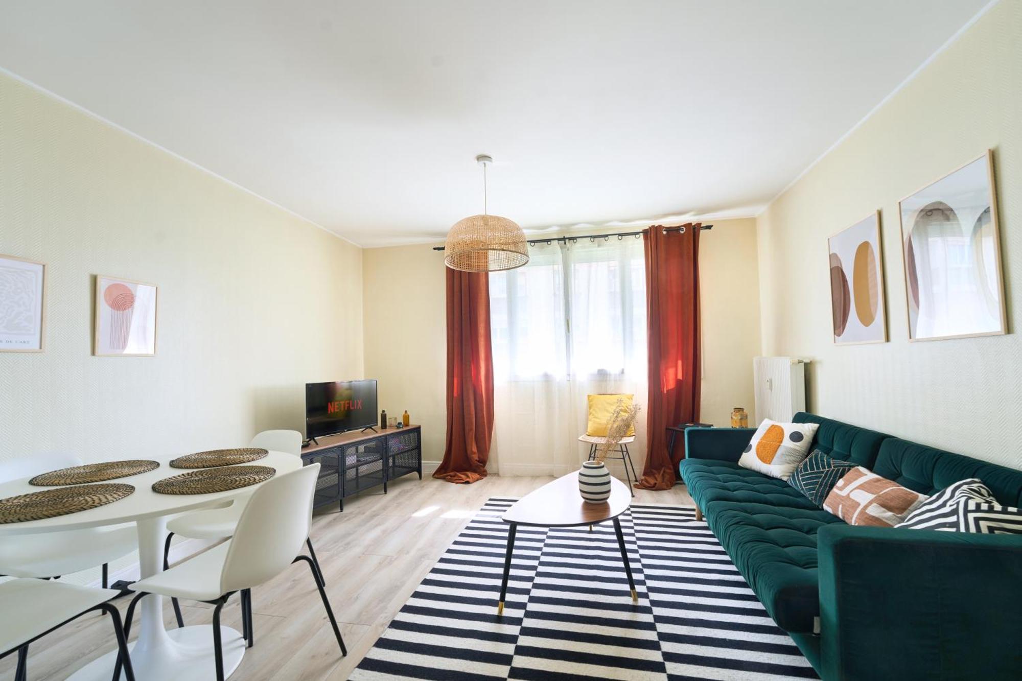 Appartement Cosy Et Charme Au Coeur De Безансон Экстерьер фото